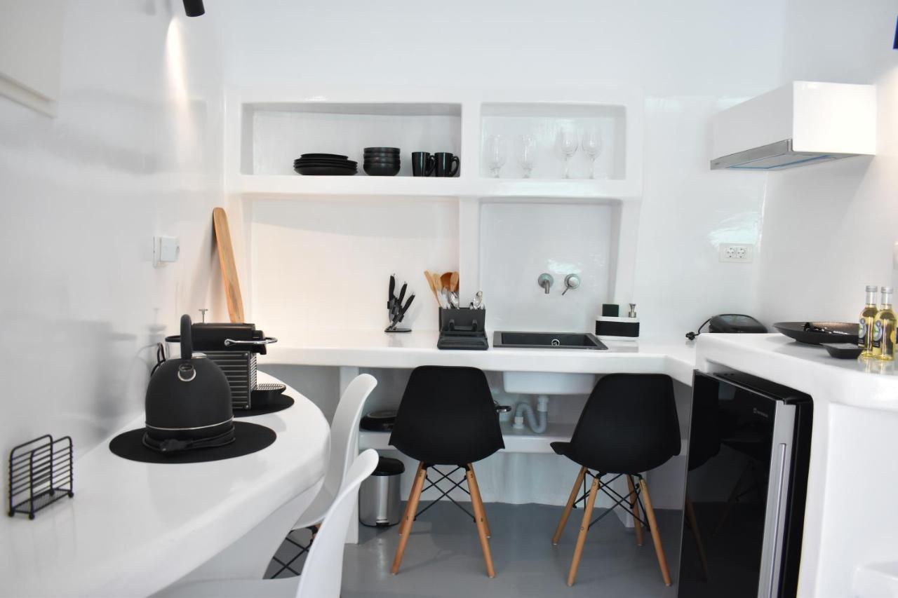 Oinos Luxury Suites Foinikia  Luaran gambar