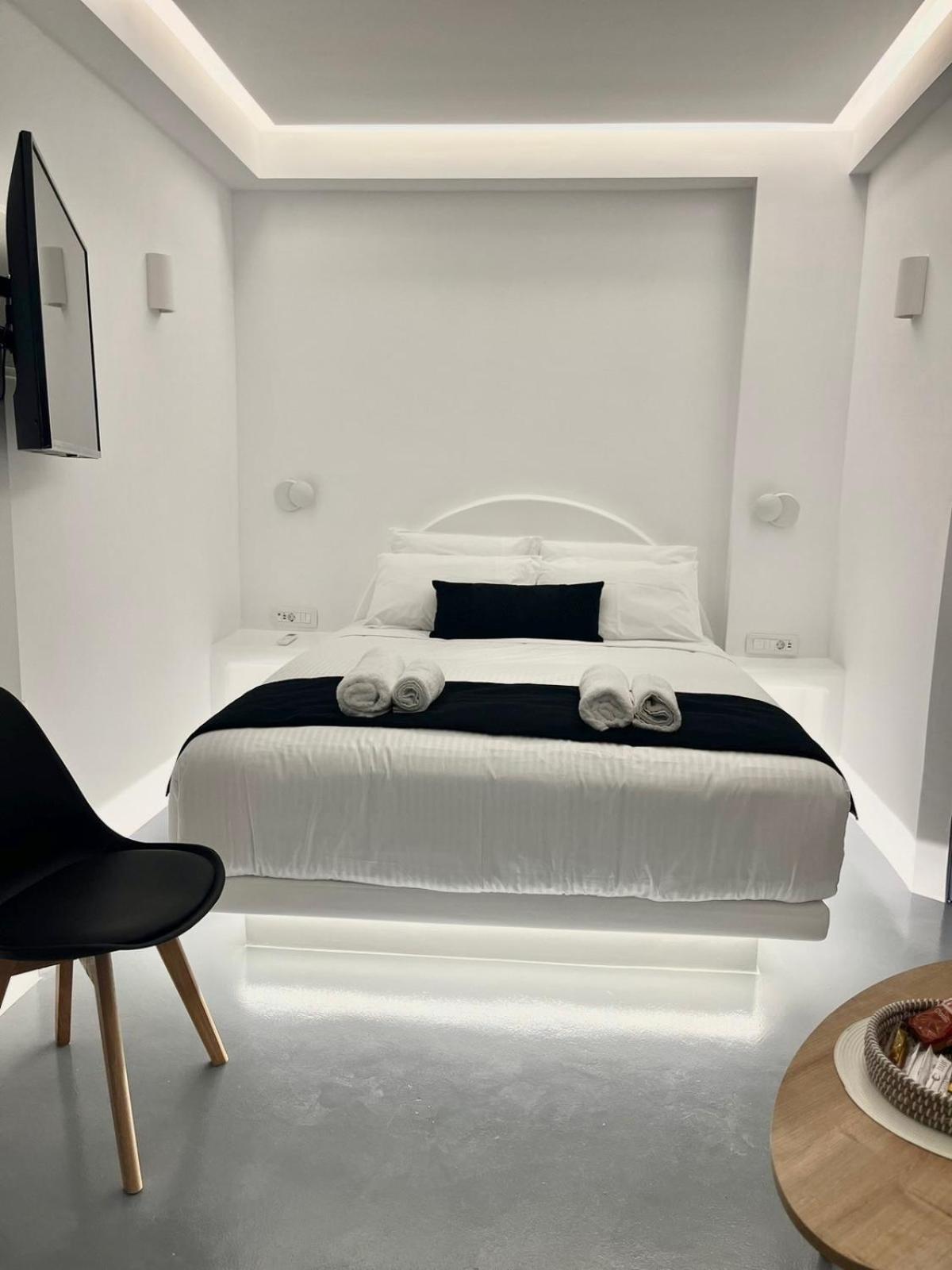 Oinos Luxury Suites Foinikia  Luaran gambar