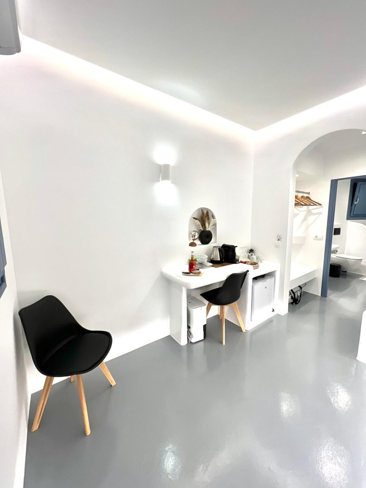 Oinos Luxury Suites Foinikia  Luaran gambar