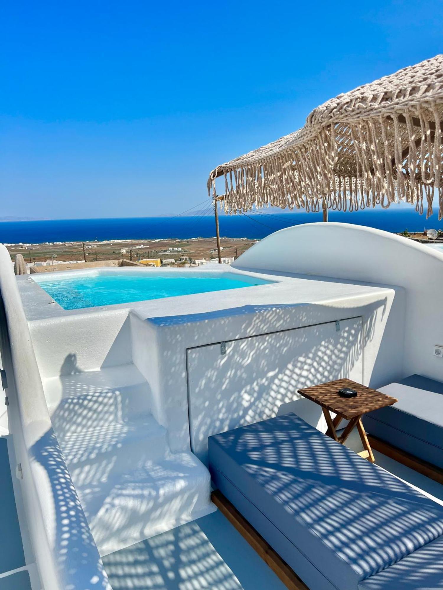 Oinos Luxury Suites Foinikia  Luaran gambar